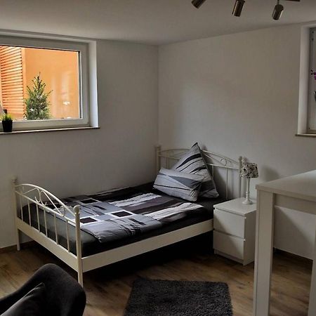 Ferienwohnungen Lamisto Am Waldesrand Neckartenzlingen Luaran gambar