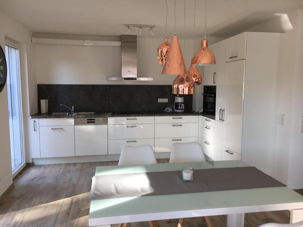 Ferienwohnungen Lamisto Am Waldesrand Neckartenzlingen Luaran gambar